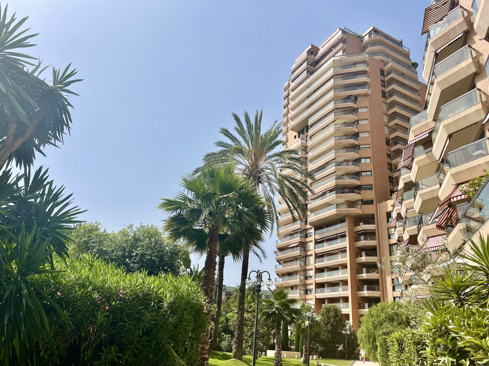 Monte Carlo Sun building
