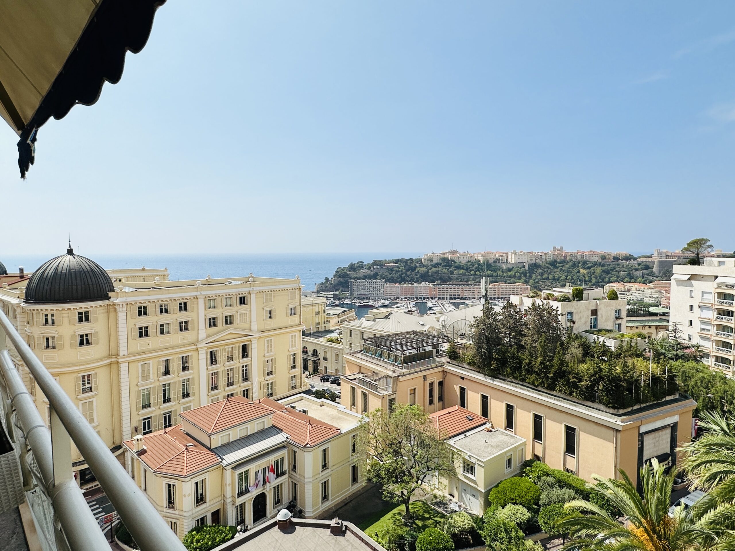 View from the Roqueville building's terrace towards the sea and carré d'Or